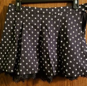 Hot Topic Skull and polka-dots mini XS
